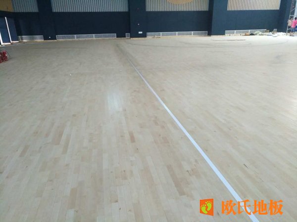 籃球木地板面板考察些什么